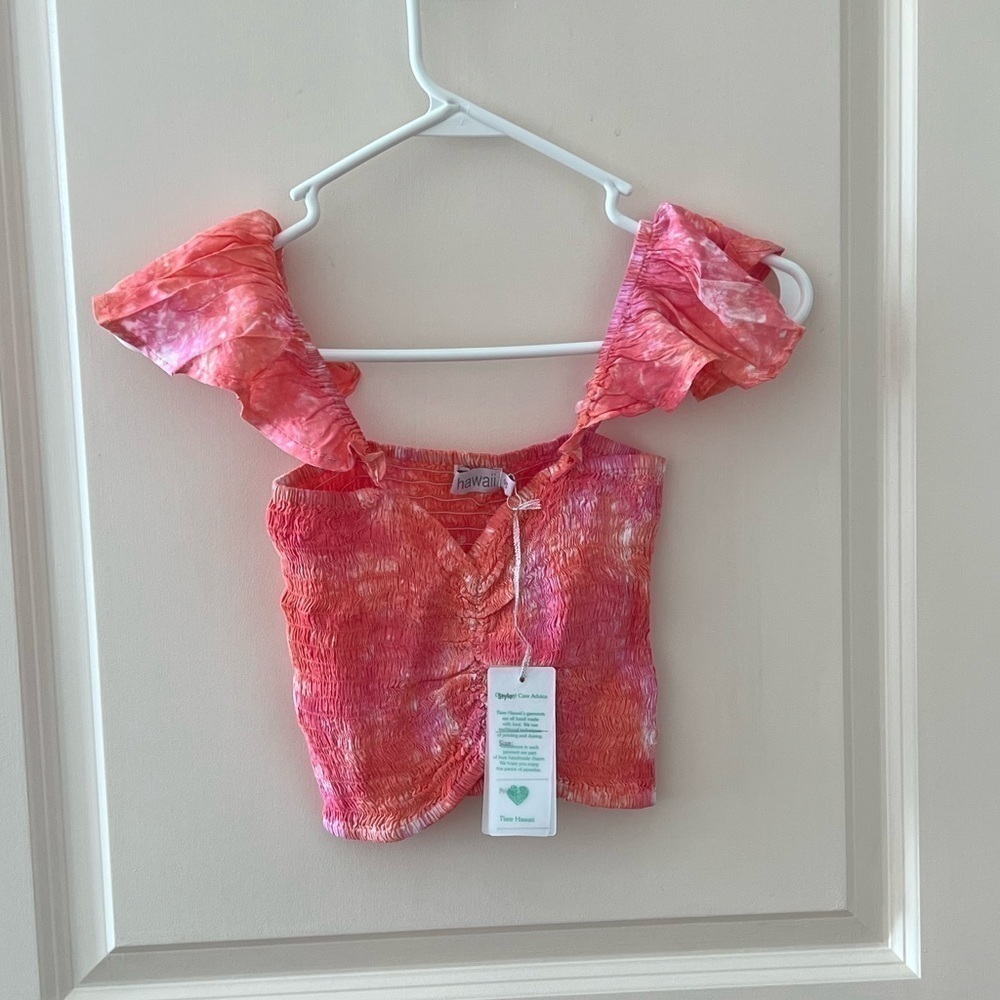 Tiare Hawaii Off the Shoulder Hollie One Size Crop Top in Pink Coral Smoke - Picture 4 of 16